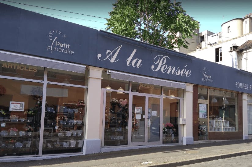 Photo de Pompes Funèbres La Pensée - By Petit à Le Kremlin-Bicêtre