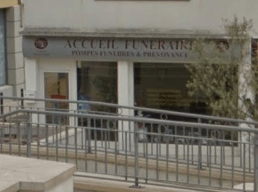 Photographie de l'Accueil Funéraire ROBAUT de la ville de Contes