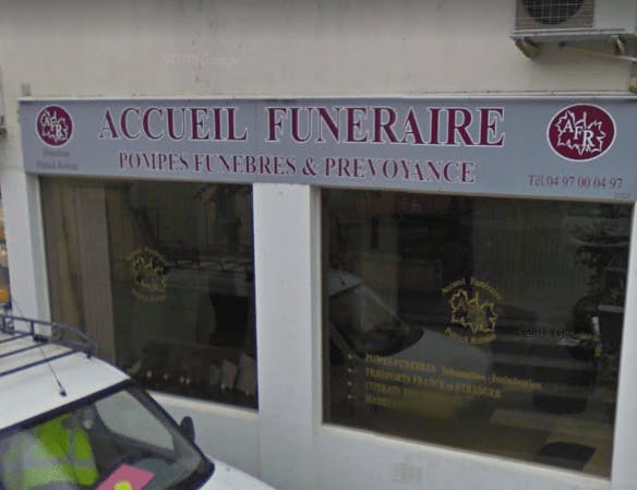 Photographie de l'Accueil Funéraire ROBAUT de la ville de Contes
