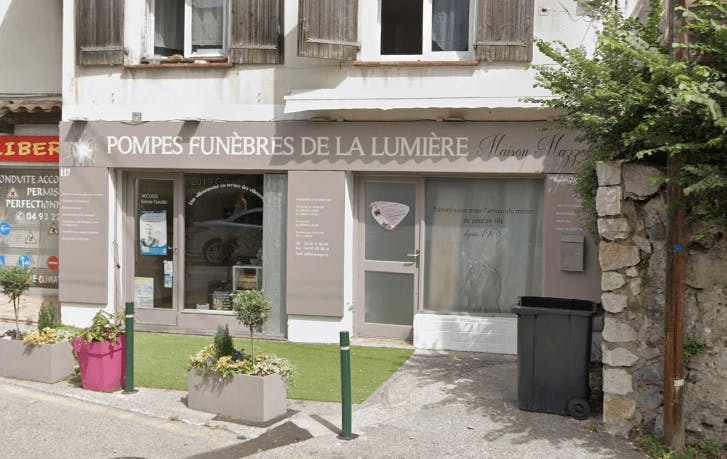 Photographie de la Pompes Funèbres de la Lumière à Villeneuve-Loubet