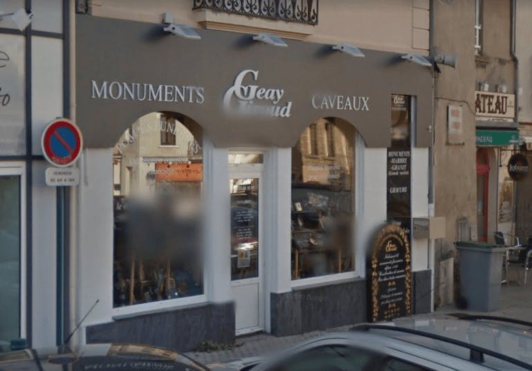 Photographie de la Pompes funèbres Marbrerie Geay Giroud de Chazelles-sur-Lyon