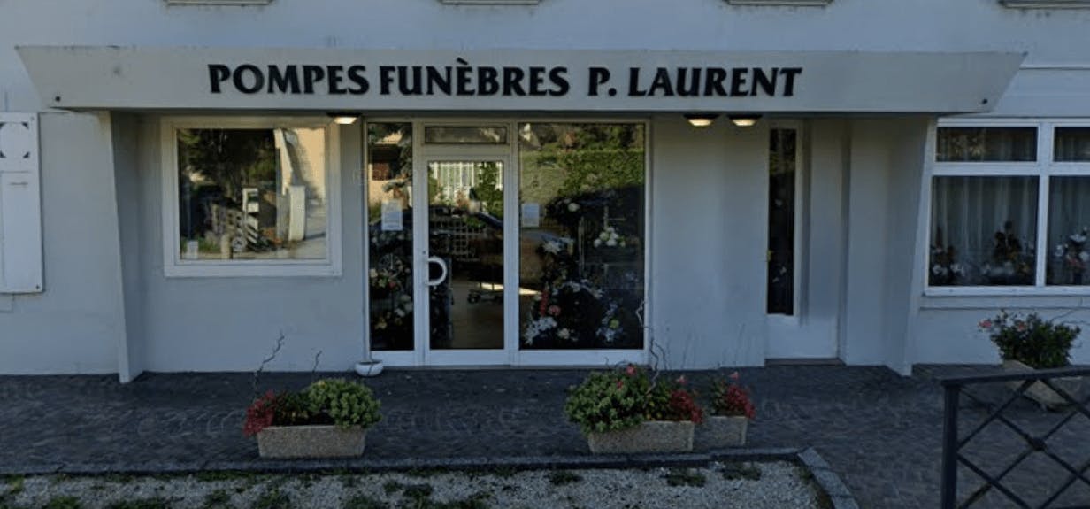 Photographie de la Pompes Funèbres P. Laurent de la ville de Saint-Pierre-en-Faucigny