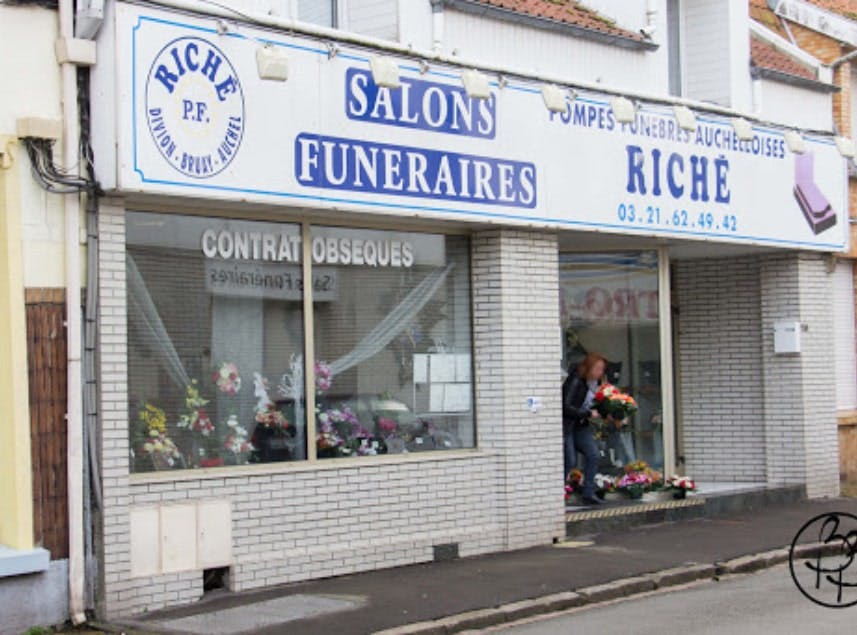 Photographies des Pompes Funèbres et Marbrerie Riché à Auchel