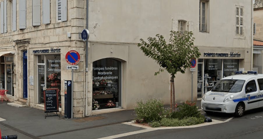 Photographie de la Pompes Funèbres Martin à La Rochefort