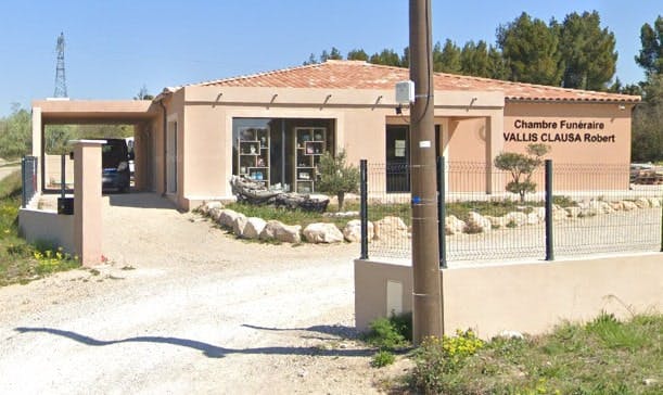 Photographie de la Maison des Obsèques - Etablissements Vallis Clausa de Morières-lès-Avignon
