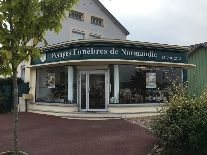 Photographies des Pompes Funèbres Marbrerie de Normandie au Petit-Quevilly