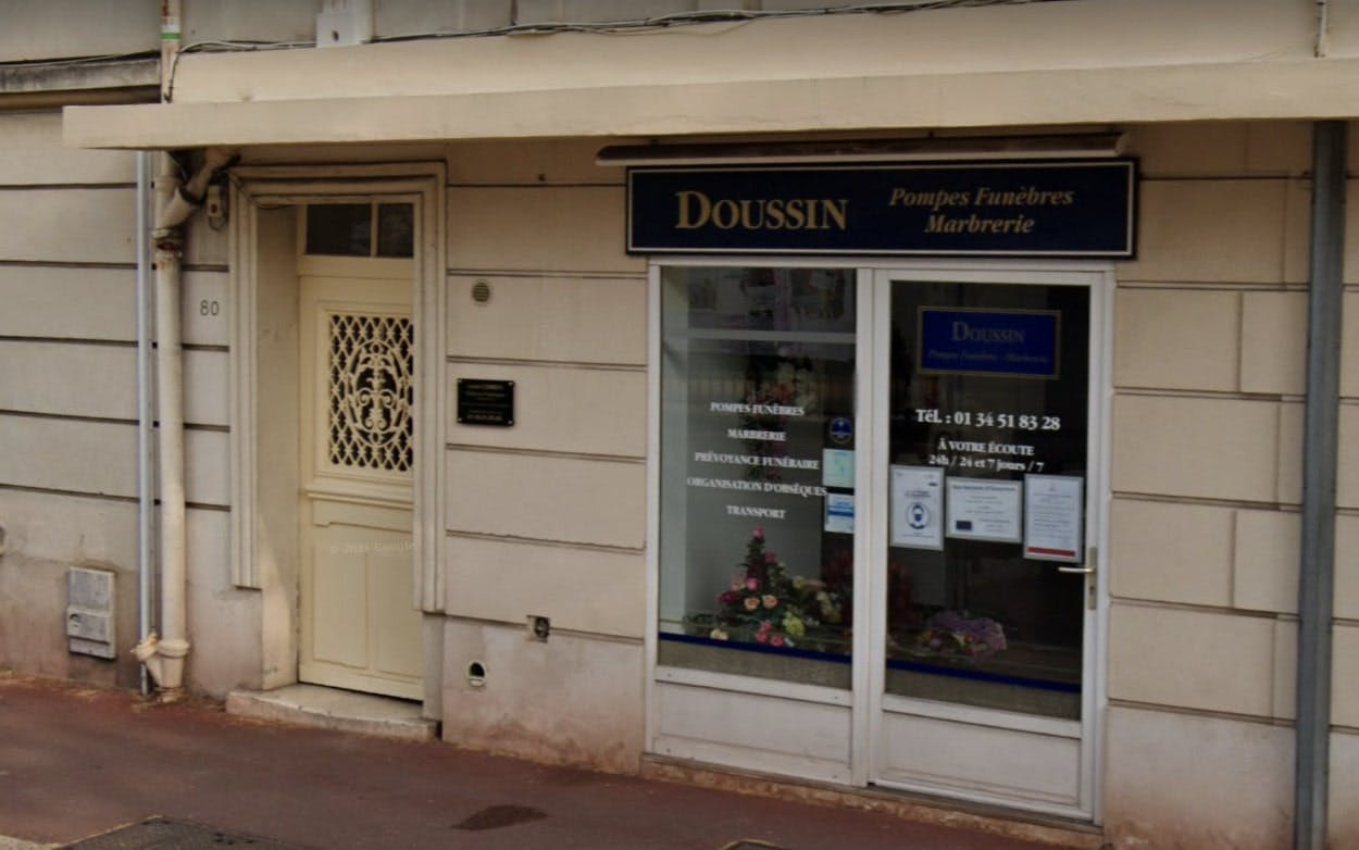 Photographie de La Pompes Funèbres et Marbrerie Doussin de Saint-Germain-en-Laye
