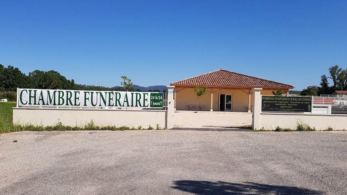 Photographies des Pompes Funèbres Barjacoises à Barjac