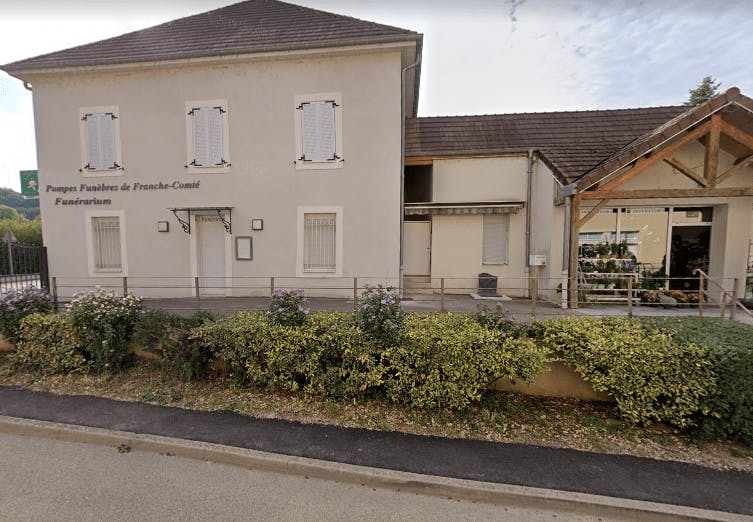 Photographie de la Pompes Funèbres de Franche-Comté S. LIEGEON de la ville de Fraisans