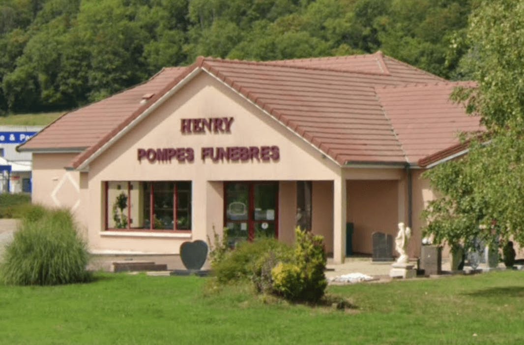Photographie de la Pompes Funèbres HENRY de Longeau-Percey