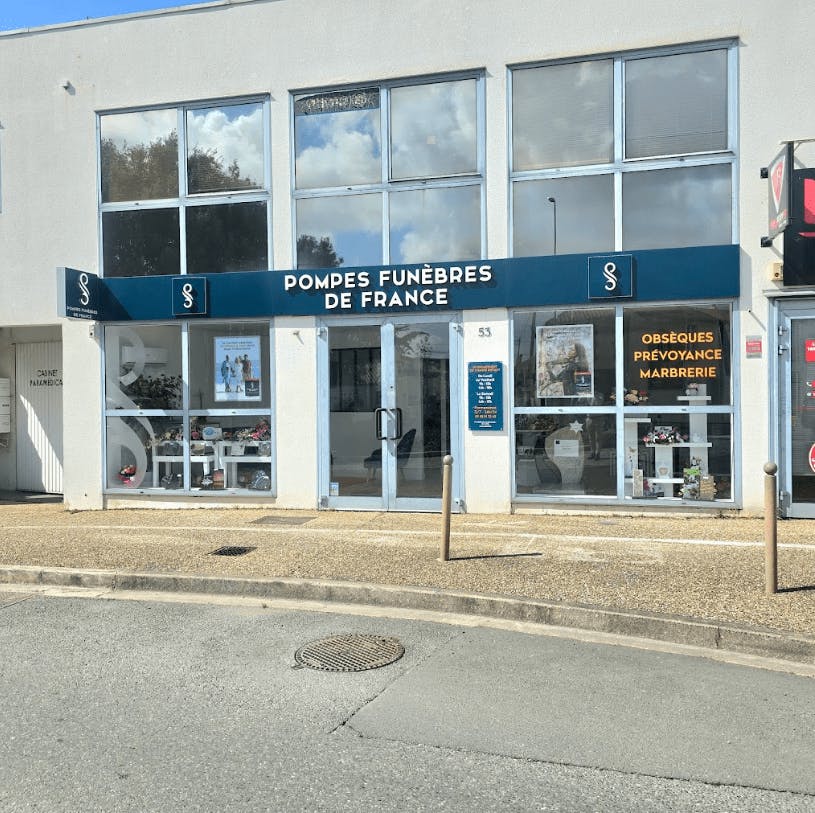 Photo de Pompes Funèbres de France à La Rochelle