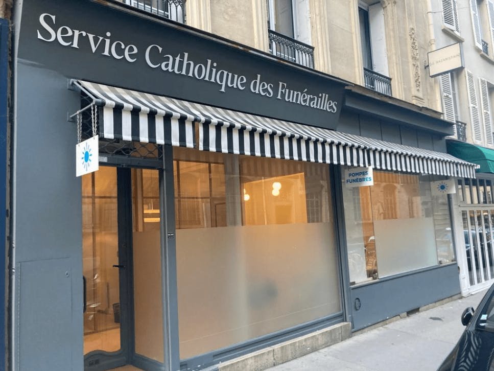 Photo de Service Catholique Des Funérailles à Paris