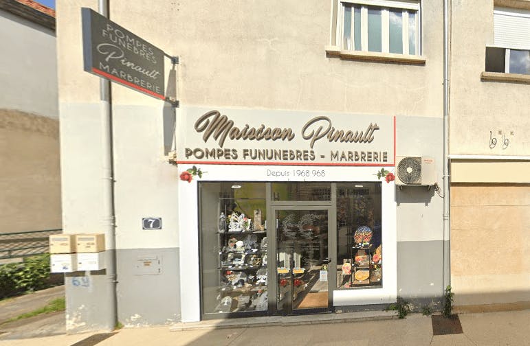 Photo de Pompes Funèbres Pinault à Neuville-sur-Saône