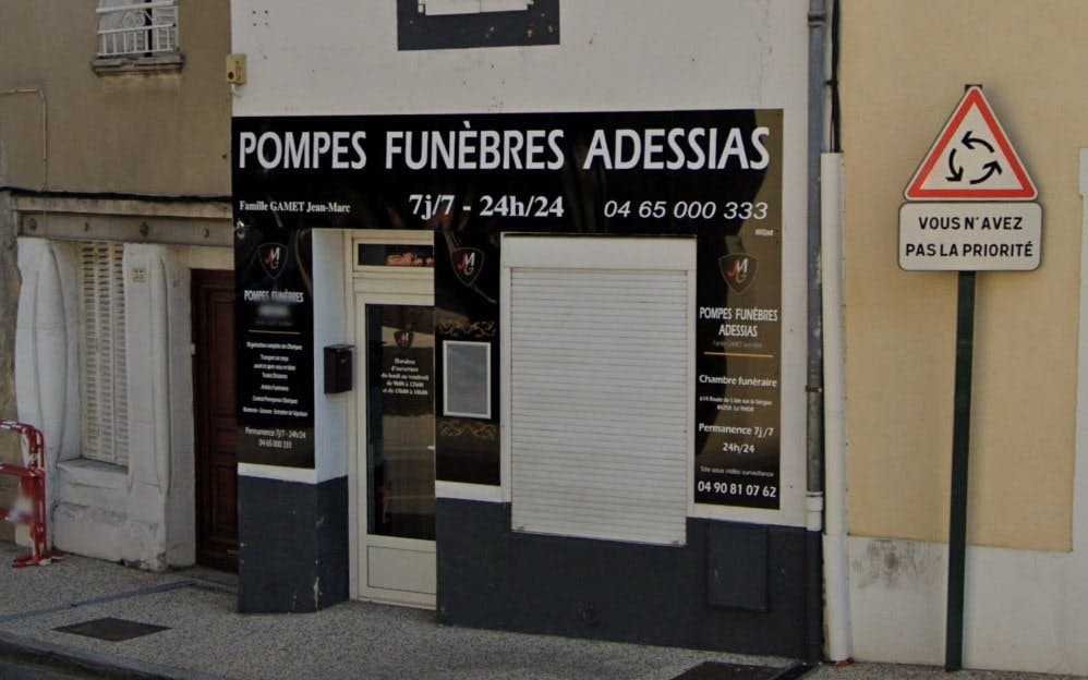 Photographies des Pompes Funèbres Marbrerie Adéssias à Saint-Saturnin-lès-Avignon