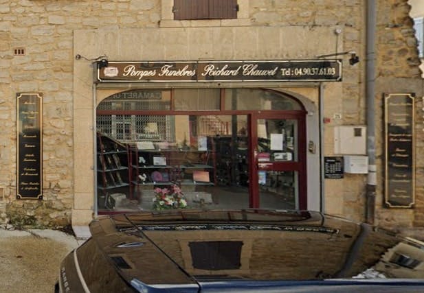 Photographies des Pompes Funèbres Chauvet Richard à Camaret-sur-Aigues 