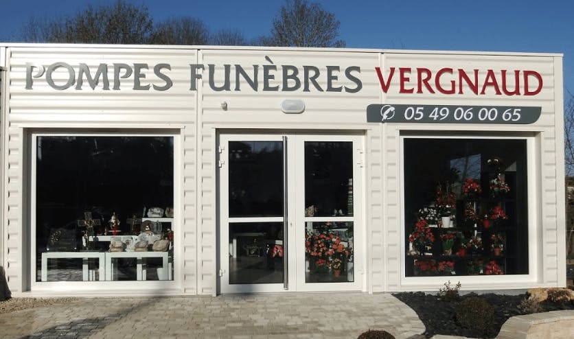 Photographie de la Pompes Funèbres Vergnaud à Coulonges-sur-l'Autize