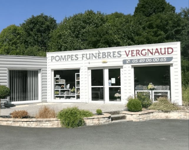 Photographie de la Pompes Funèbres Vergnaud à Coulonges-sur-l'Autize