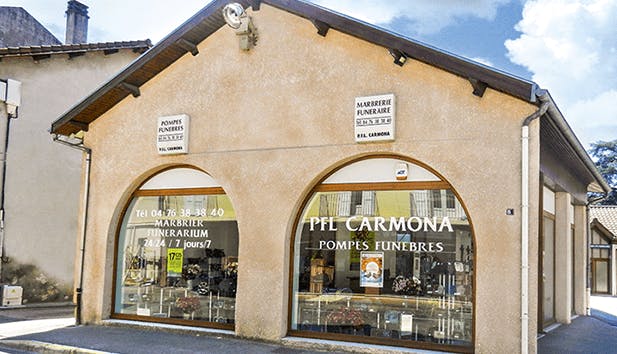 Photographie de la Pompes Funèbres et Marbrerie Carmona  à Saint-Marcellin