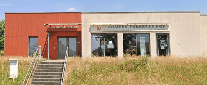 Photographie de Pompes Funèbres et Marbrerie Pot - PFG de Saint-Sauveur-en-Puisaye