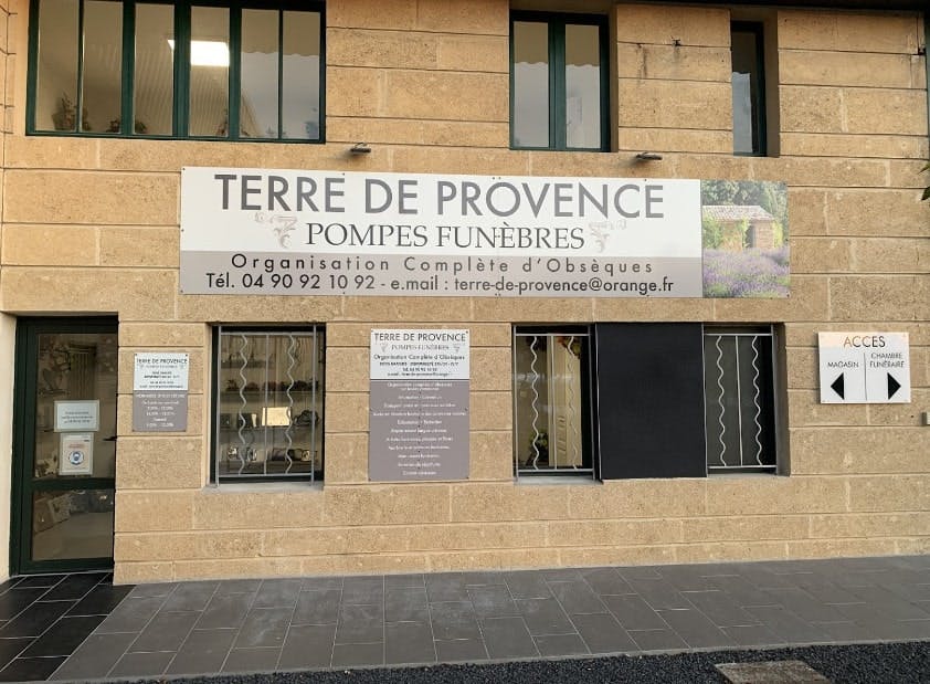 Photographies des Pompes Funèbres Terre de Provence à Sain-Andiol