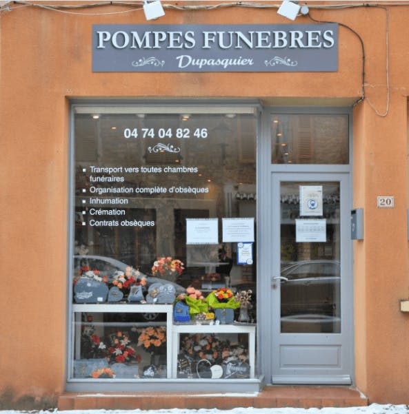 Photographie de la Pompes Funèbres Dupasquier  
 de la ville de Tramayes
