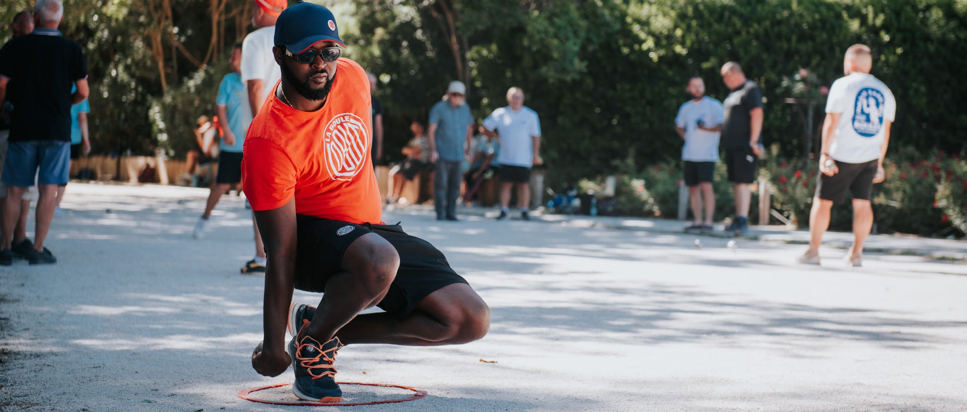 How to play a game of petanque?