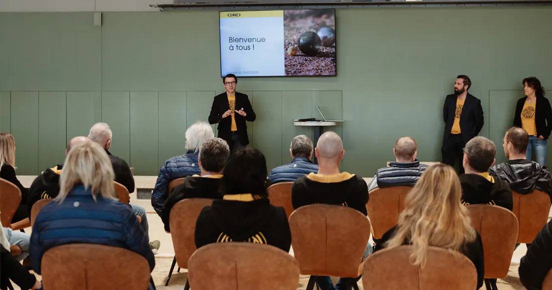 Journée Team Obut dans les locaux avec une présentation de Romain Souvignet PDG