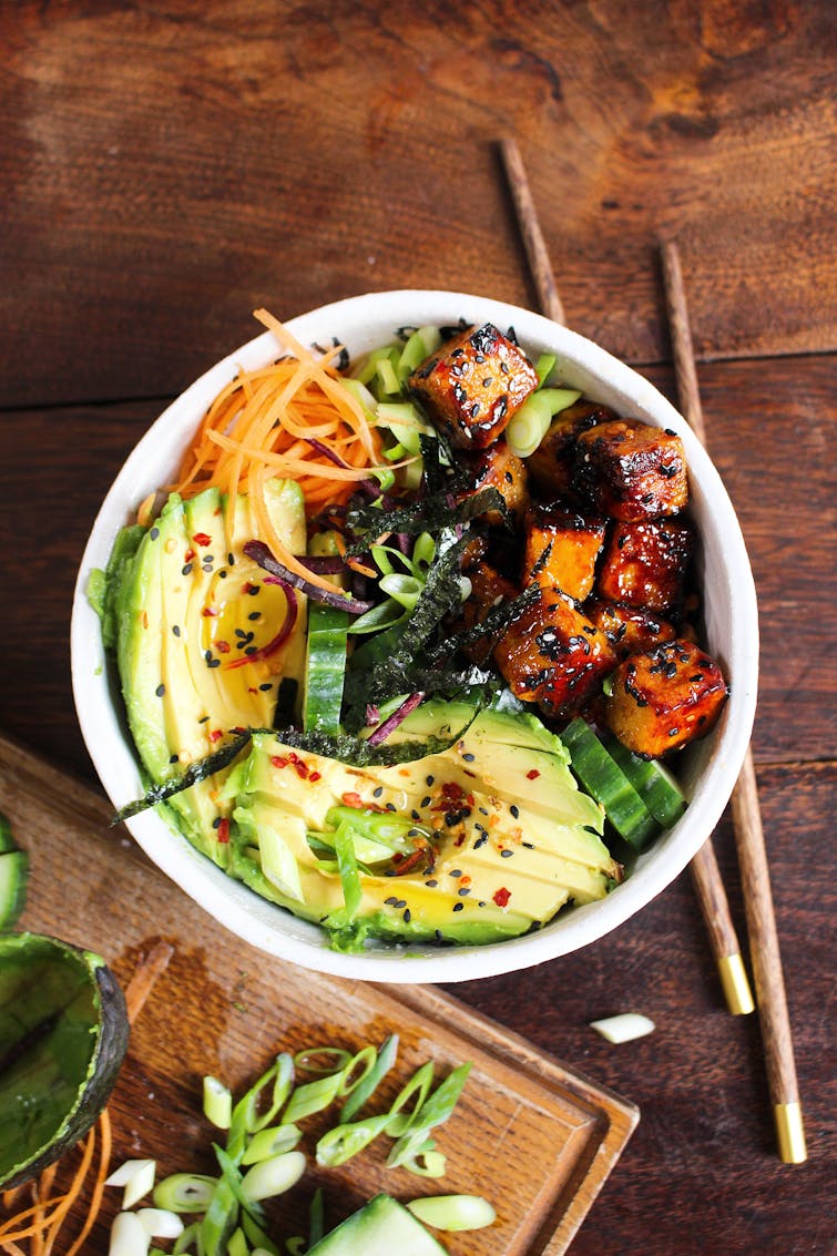 avocado tofu poke bowl