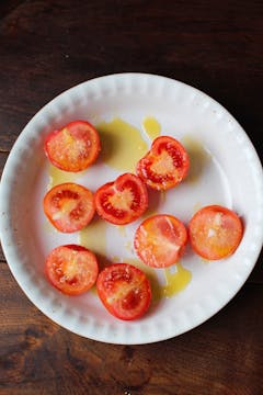 tomatoes in baking dish 