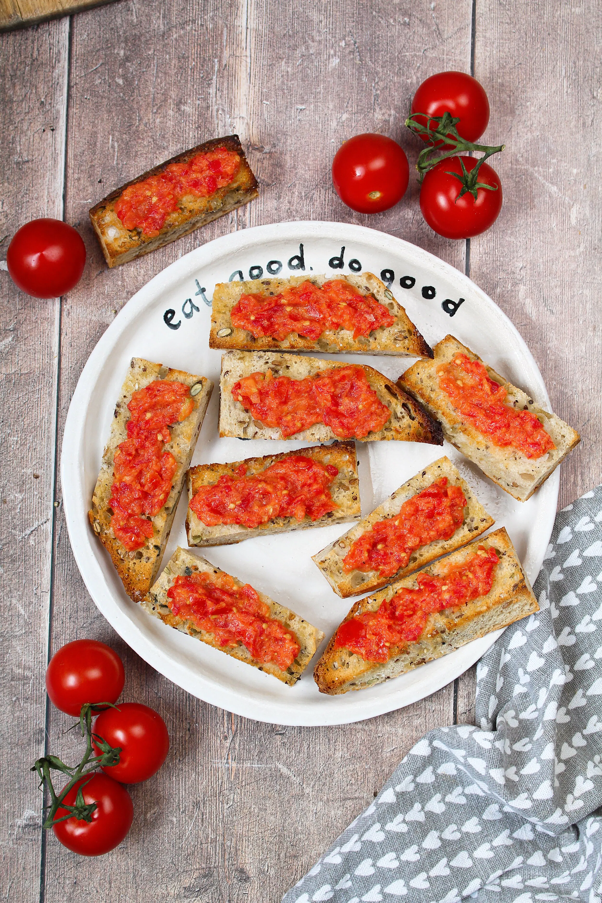 Spanish Style Tomato Toast