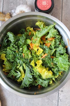 bowl of kale, Carrot and spring onion with salt
