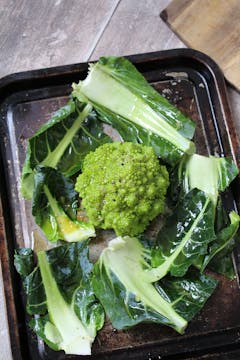 tray with Romanesco its leaves