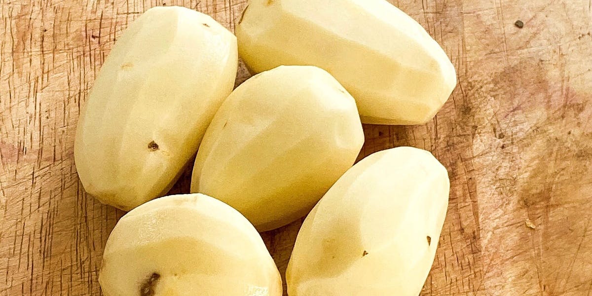 5 peeled potatoes