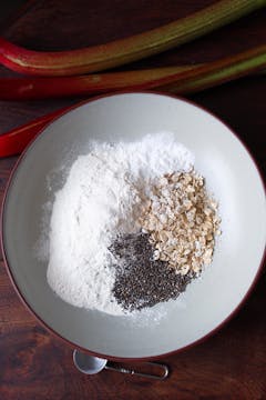 dry ingredients in bowl 