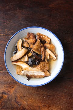 dried mushrooms in bowl