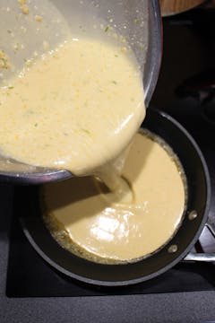 batter in frying pan 
