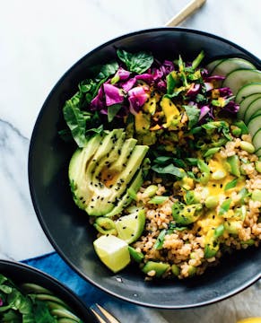 Buddha bowl containing lots of veg