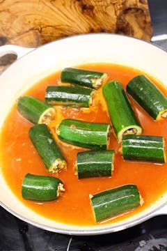 courgettes cooking in broth 