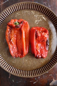 2 red roasted bell peppers