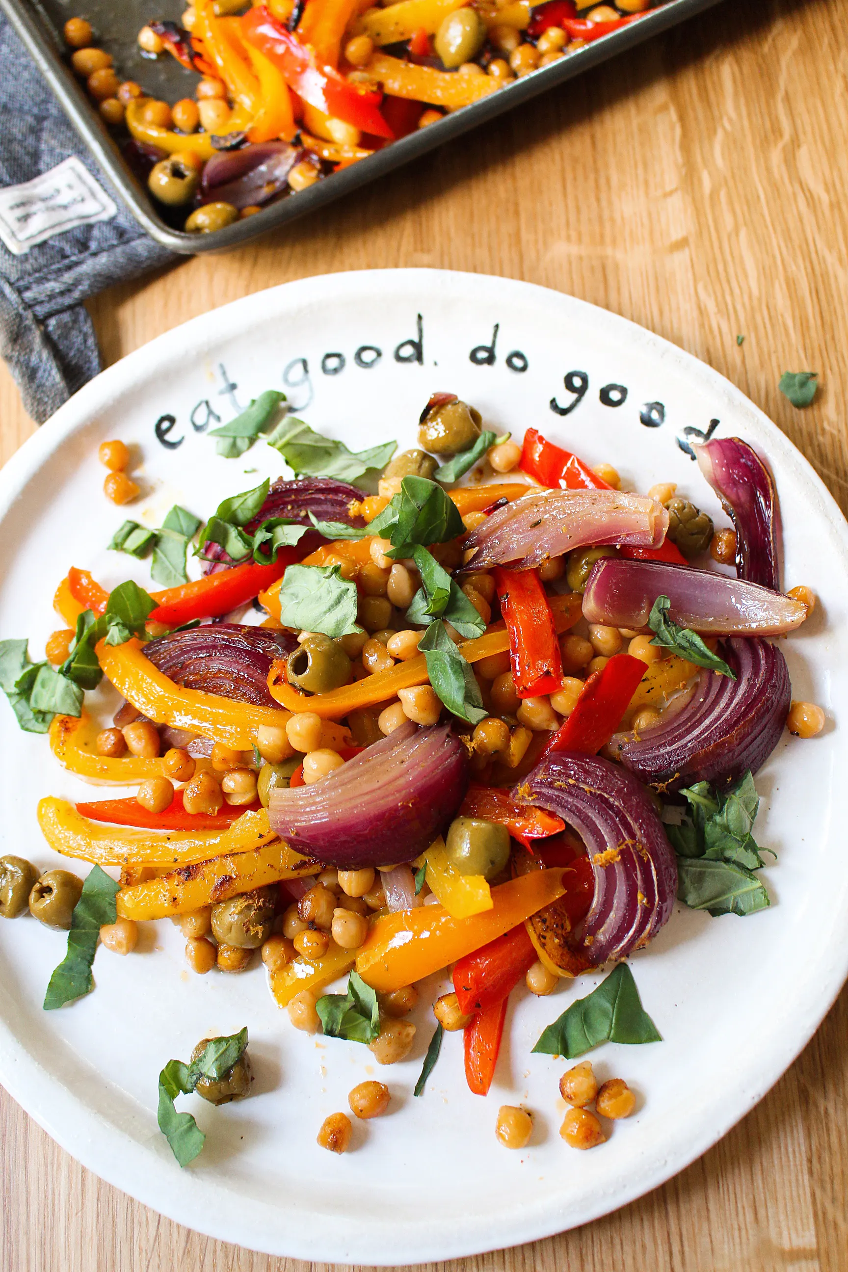 Mediterranean Pepper & Chickpea Traybake