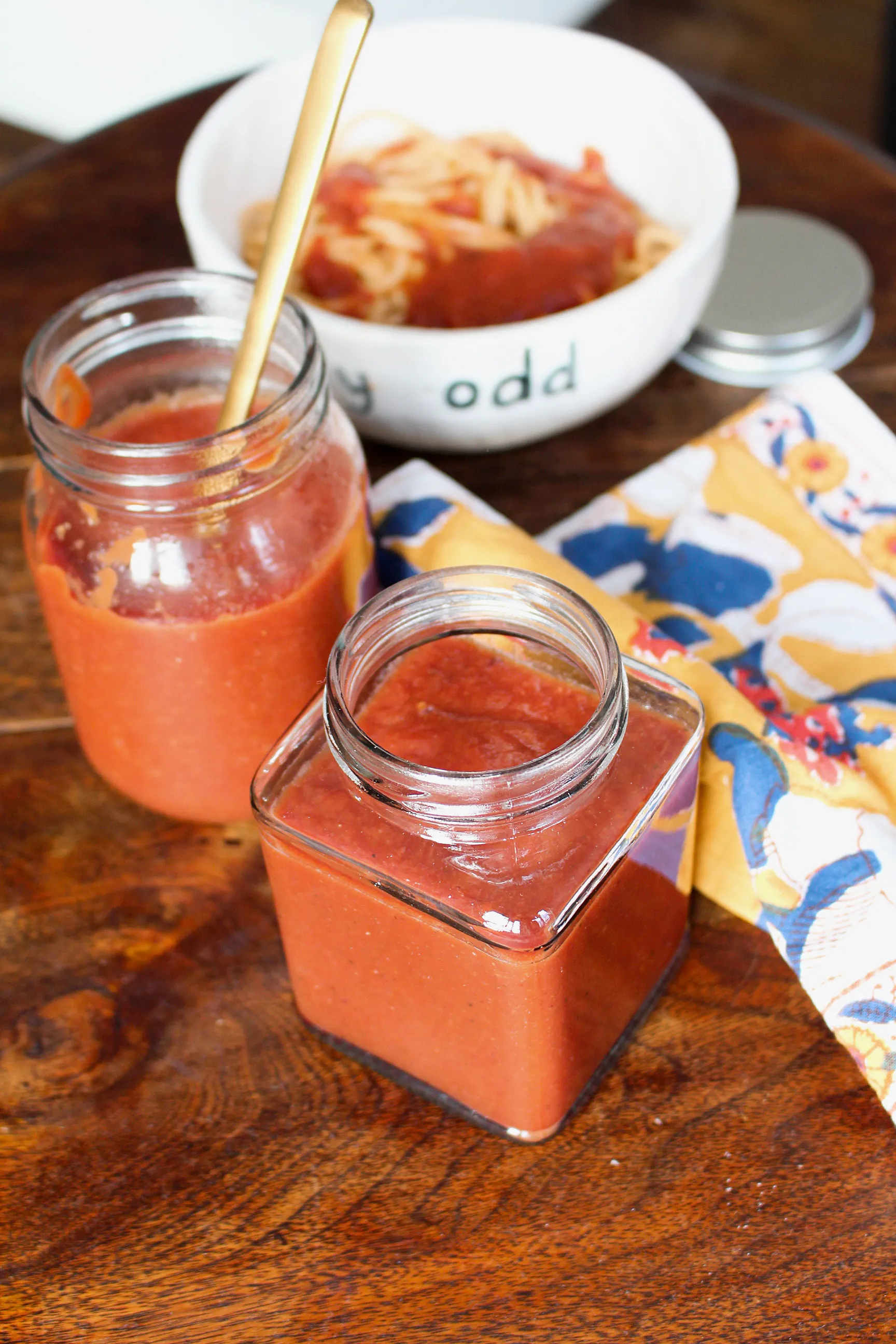 Crockpot Onion Marinara sauce