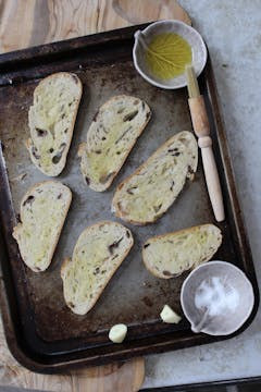 image of crostini bread