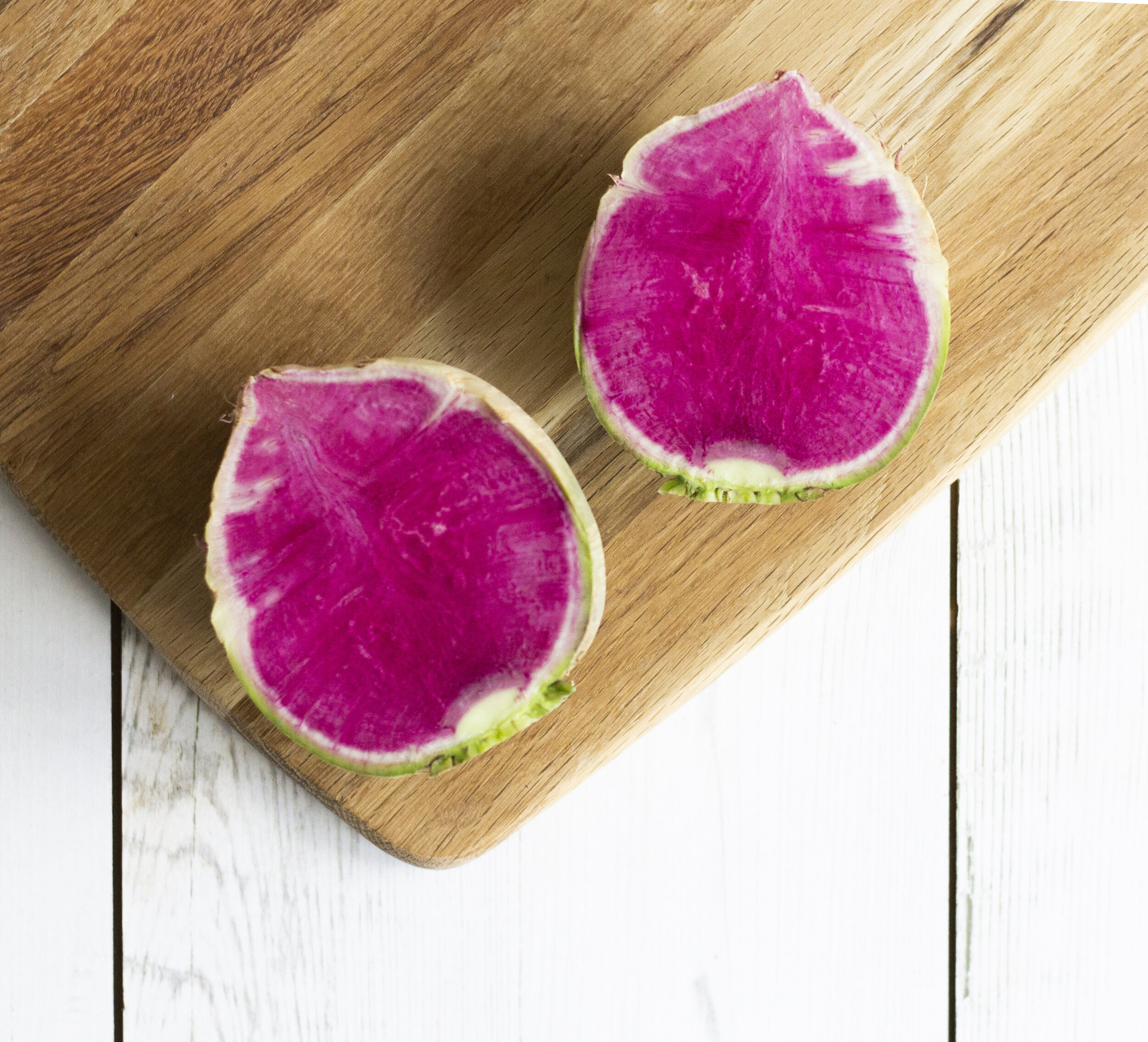 slices watermelon radish