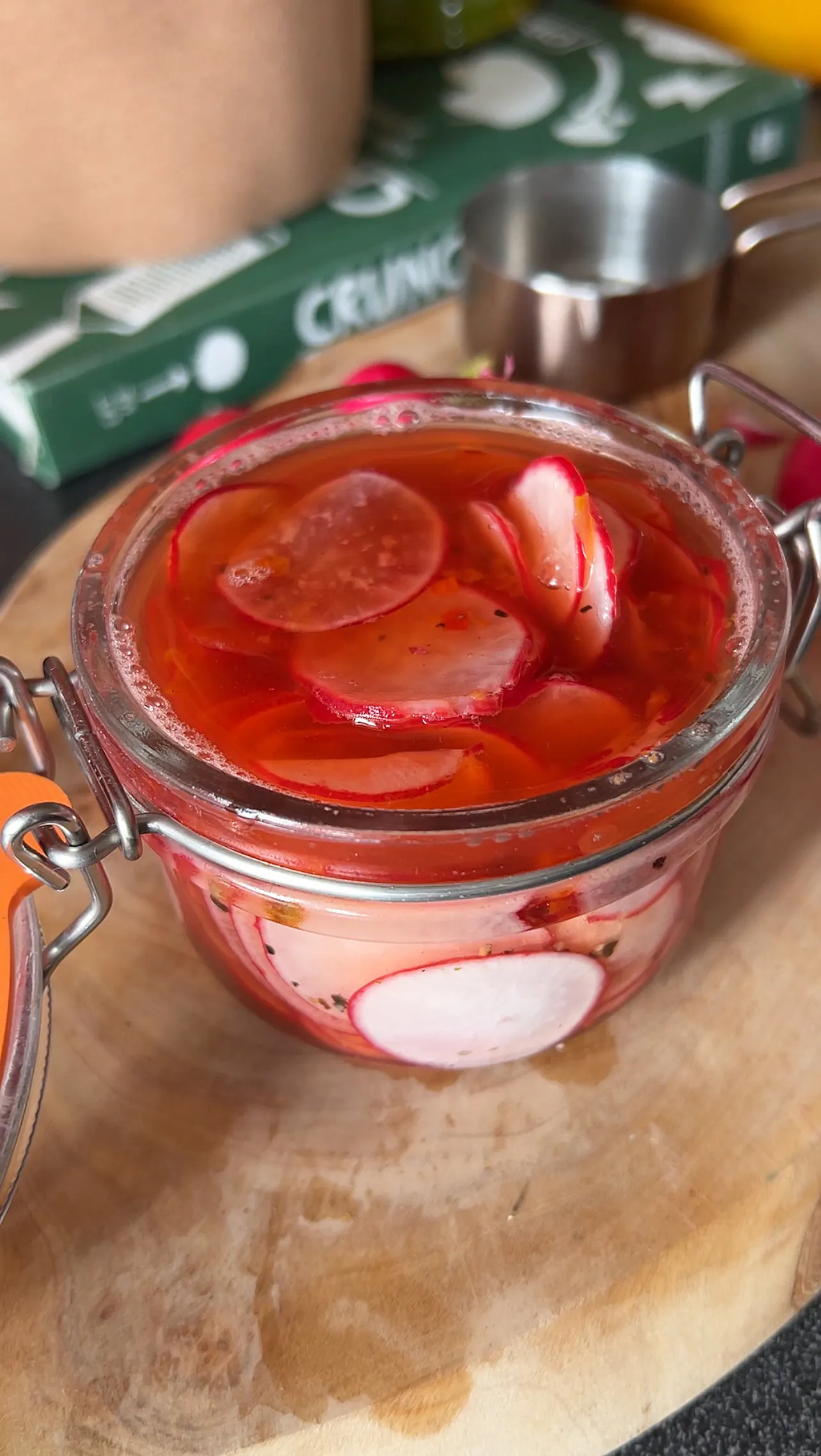 Quick Pickled Radishes