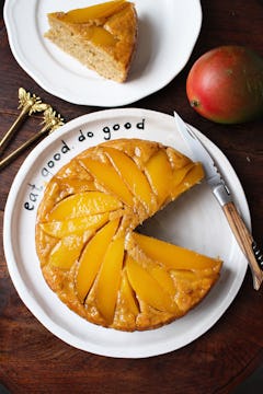 mango cake in oddbox plate 