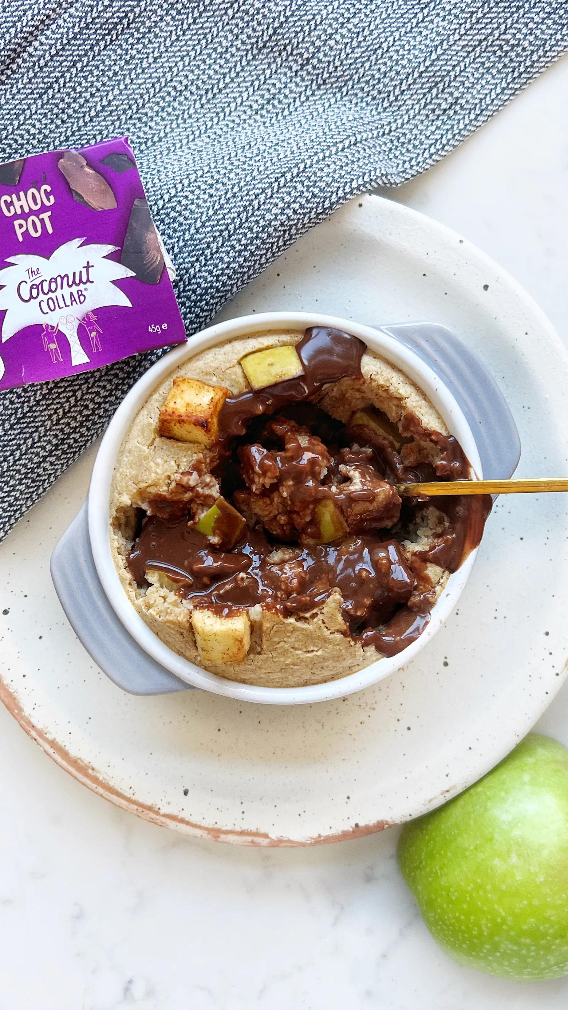 Spiced And Fruity Baked Oats