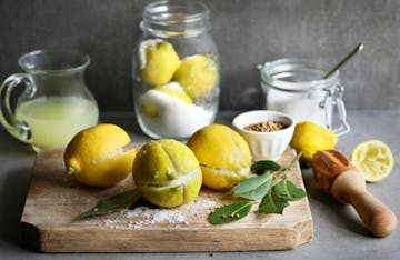 image of pre lemonade lemons