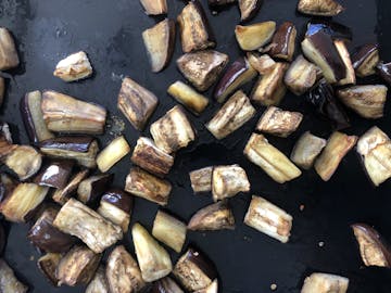 3cm sized pieces of aubergines roasted