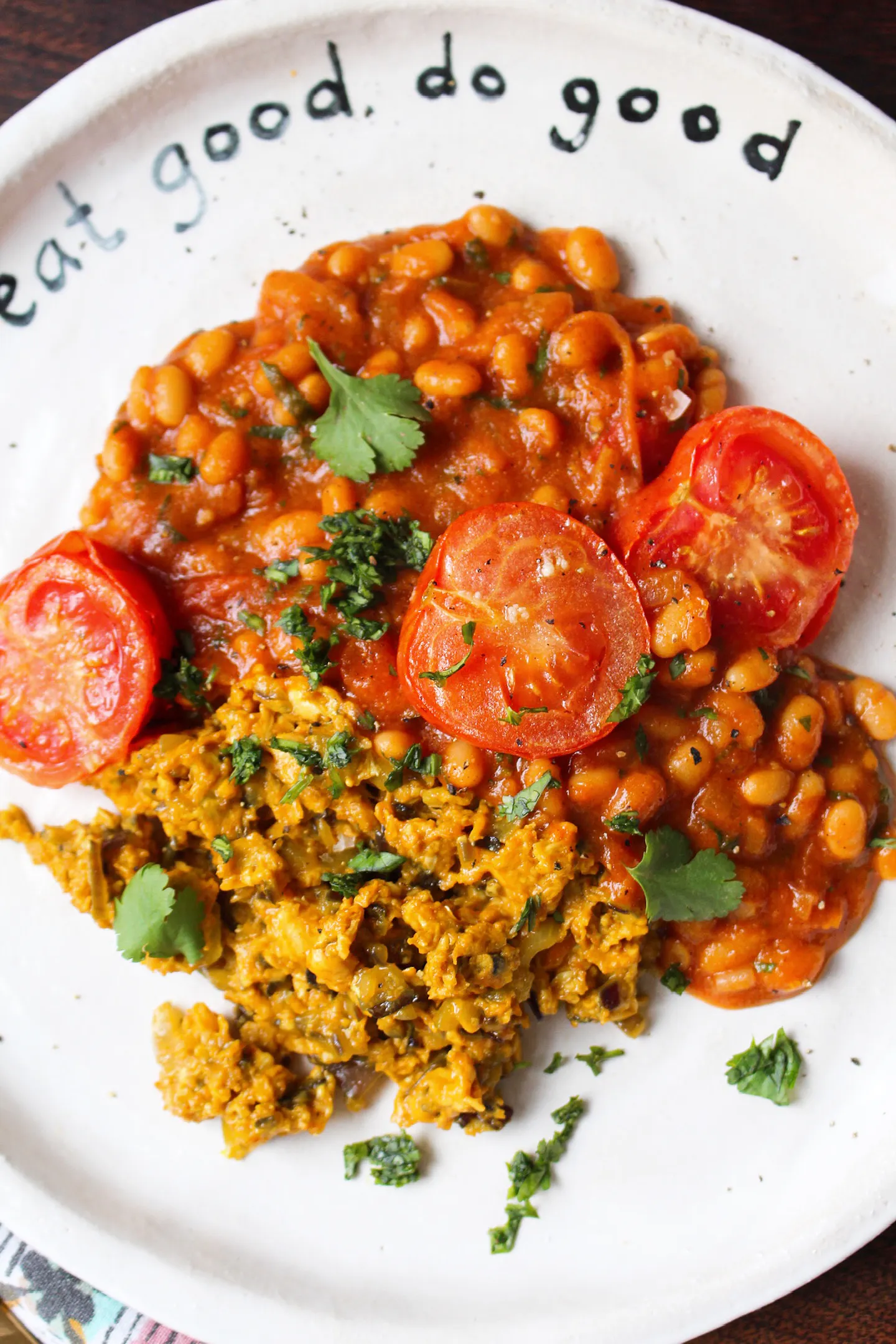 Tomato Akuri with Masala Beans