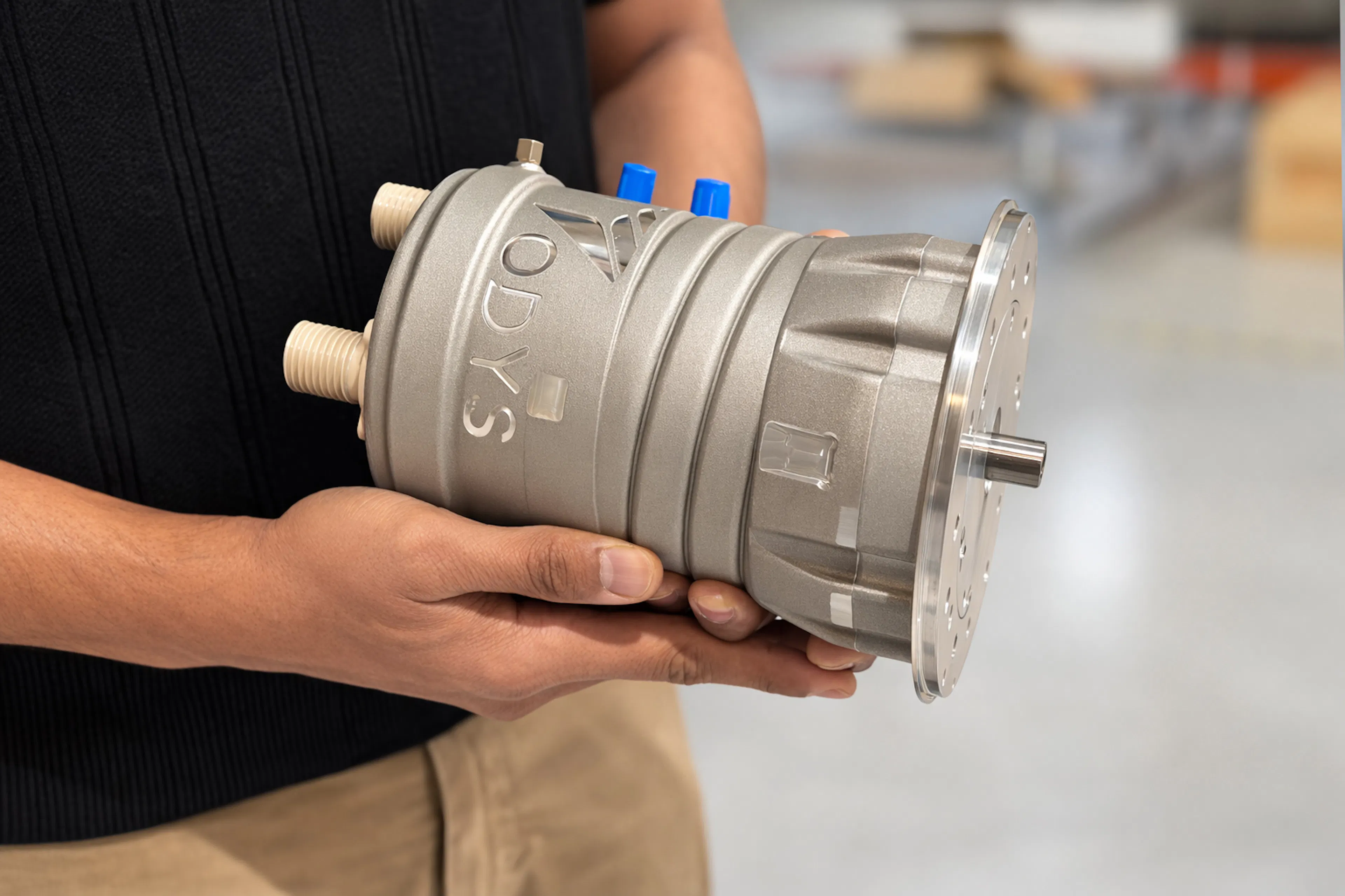 Odys 100 kW high speed generator is light enough to hold